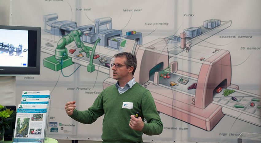 IDC event ‘Robotica in tuinbouw’ bij Demokwekerij IDC event ‘Robotica in tuinbouw’ bij Demokwekerij