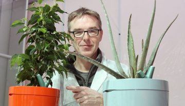 Innovatieve, zelf watergevende bloempot ontzorgt consumenten