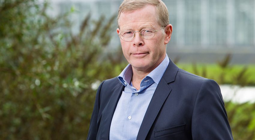 Wie durft zijn nek uit te steken?