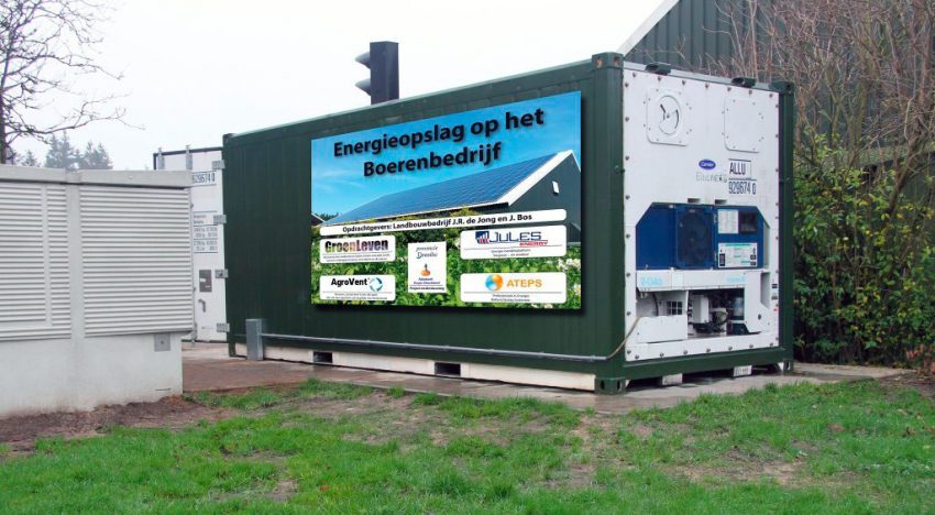 Akkerbouwer slaat zonne-energie op in reuzenaccu Akkerbouwer slaat zonne-energie op in reuzenaccu
