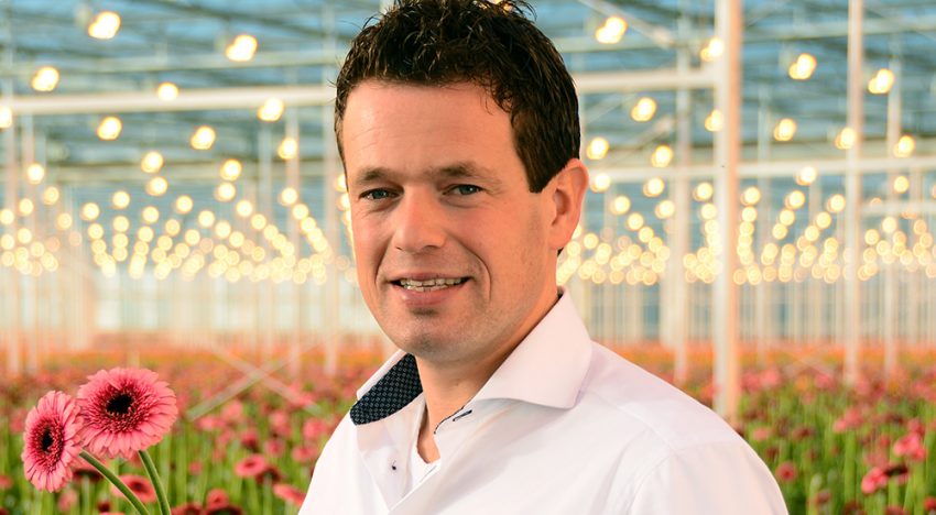 Met de vuist op tafel slaan