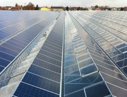 Limburgse mkb’ers bouwen lab met zonnecelkassen en tuinbouwrobots