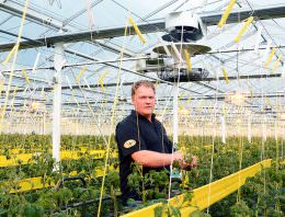 Egaler klimaat door combinatie van twee verticale ventilatoren