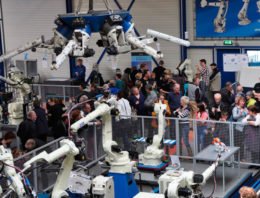 Rolan Robotics maakt robotspektakel van 15-jarig jubileum