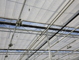 Nieuwe NEN-norm voor lichttransmissie en diffusiteit glas en schermen