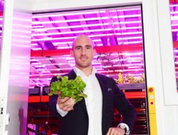 Vertical farming trekt vooral een heel nieuw soort ‘telers’ aan