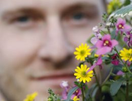 ‘Iedere consument zijn eigen unieke hangtuintje of plantenbak’