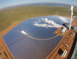 Zonne-energieproject bij Sundrop Farms in finale voor Clean Energy Award