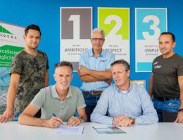 Technokas draagt nieuwe DaglichtKas over aan Ter Laak Orchids