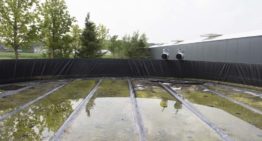 Water onderuit bassin halen is niet ongevaarlijk