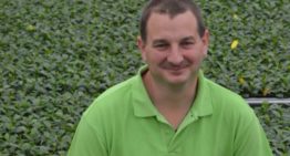 Cris Oostveen, vermeerderaar terrasplanten, heeft baat bij cursus Het Nieuwe Telen