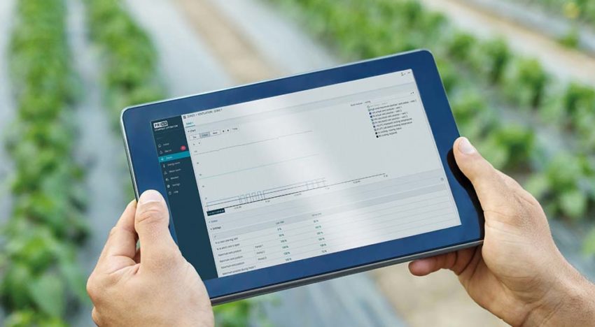 Procescomputer bedienen met smartphone, tablet of laptop