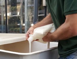 Unieke wateroplosbare meststof in gelvorm