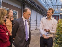 ‘Bezoek aan bijzondere bedrijven met eigen gezicht en visie’