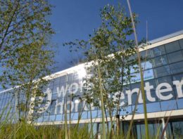 Westland investeert in glastuinbouw door financiering hoogleraar glastuinbouw