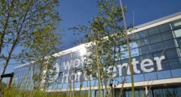 Westland investeert in glastuinbouw door financiering hoogleraar glastuinbouw